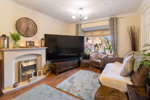 Living room- click for photo gallery